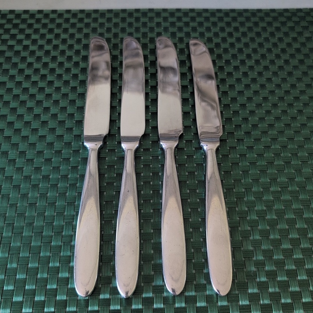 Cambridge TOWNHOUSE Dinner Knives Set Lot of 4 GLOSSY Stainless Bistro *FLAWS*